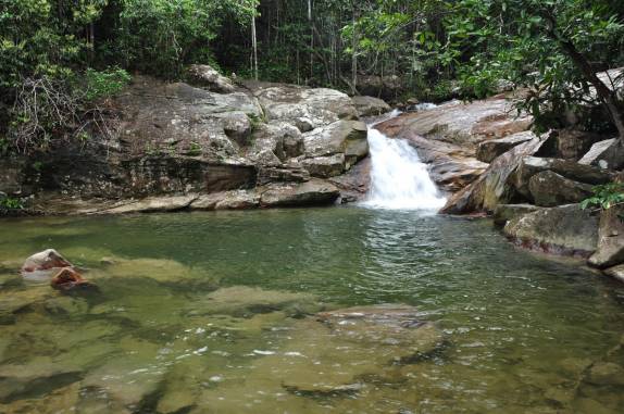 Um dos córregos de águas cristalinas da Serra do Tepequem, no norte de Roraima